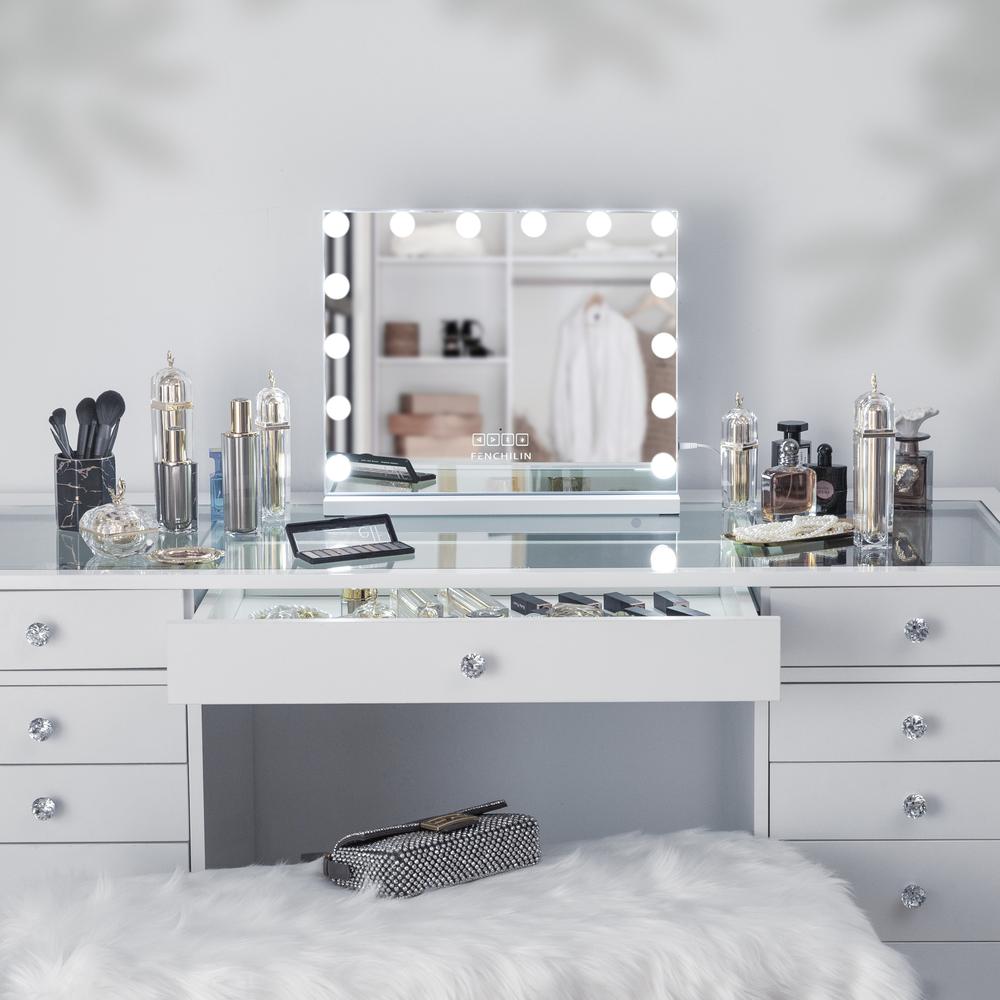 MAKEUP MIRROR WITH LIGHTS – That