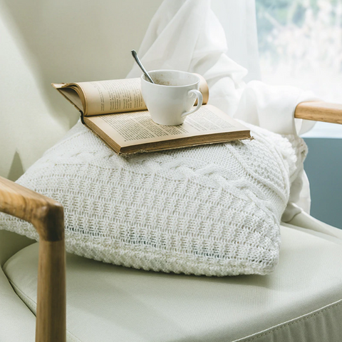KNITTED CUSHION COVER That Organized Home